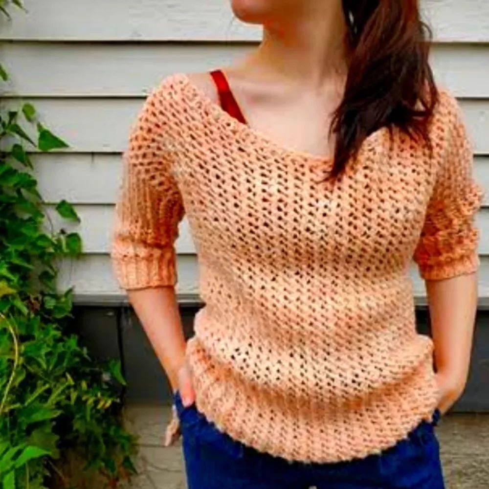 BRAND NEW WOMEN"S BUSH COLOR SWEATER